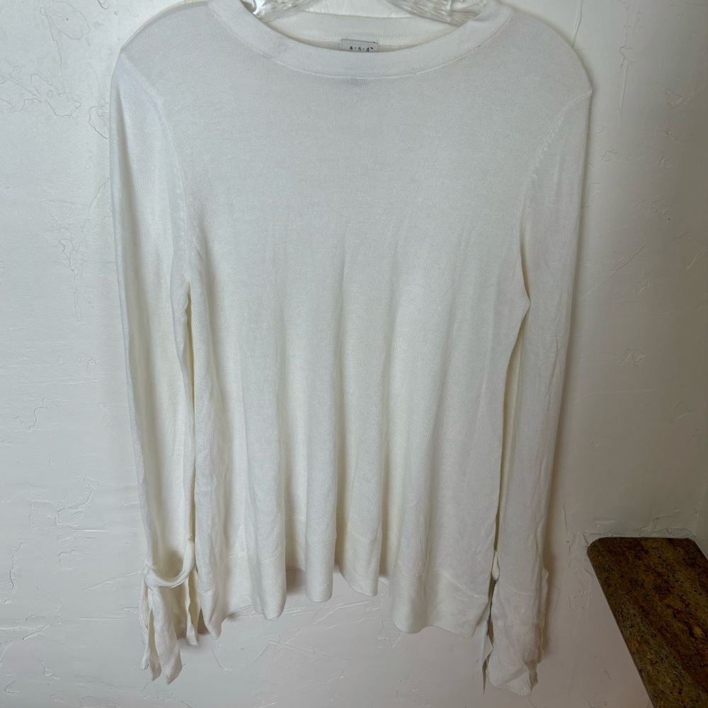 Soft Cream Sweater Sz M